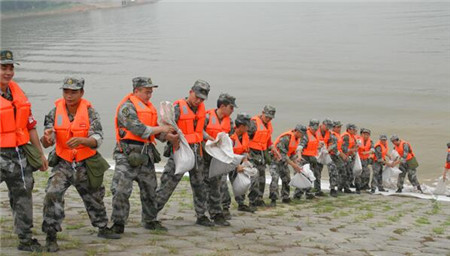 八一建軍節:致敬中國軍人,液化氣儲罐廠家獻給***可愛的人！
